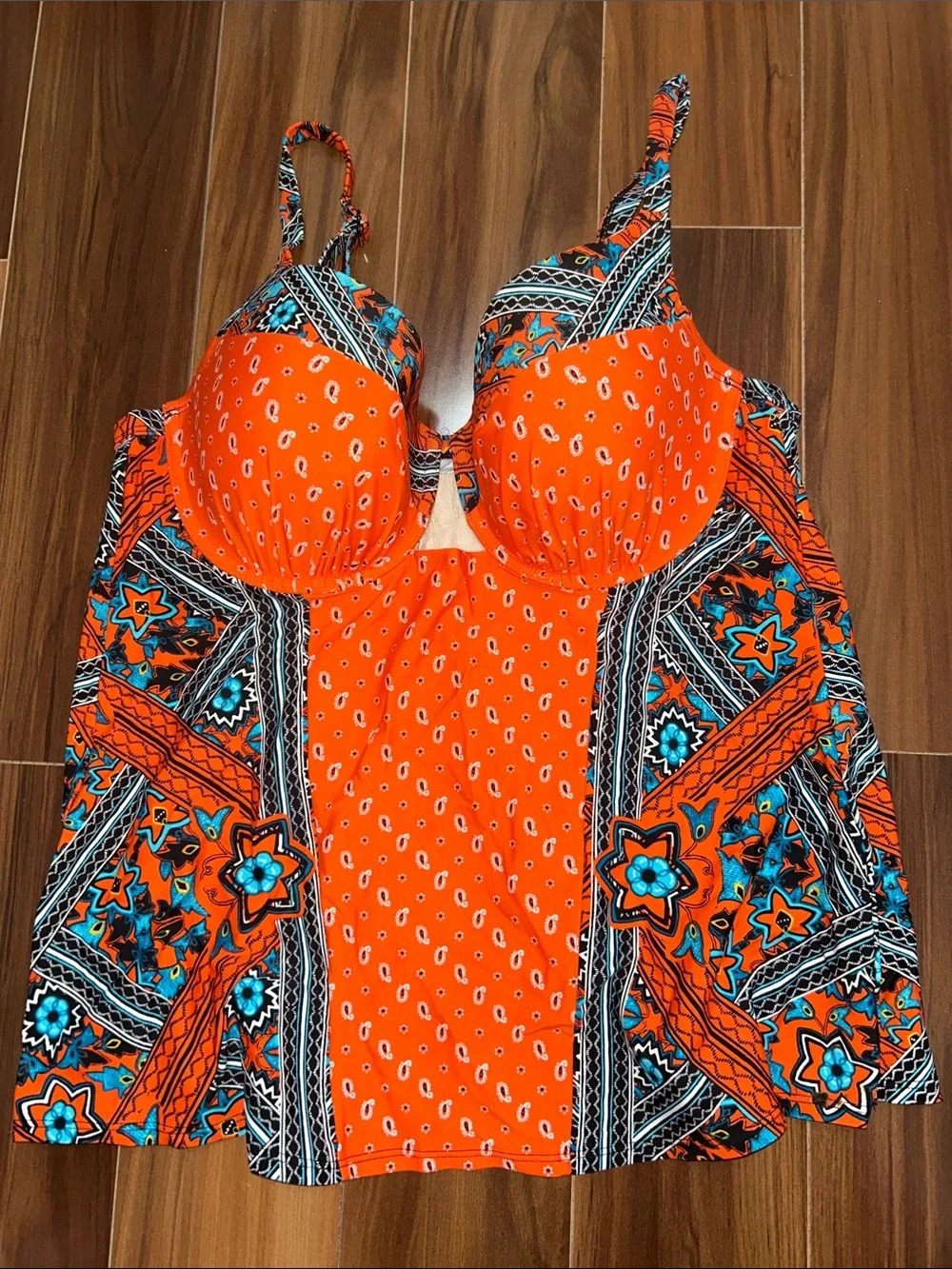 38DDD Cacique Swim underwire tankini top